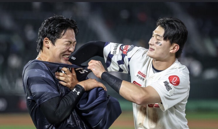 엘롯라시코 승리의 주역, 이민석 데뷔 <b>첫 선발승</b>! 롯데 타격의... 