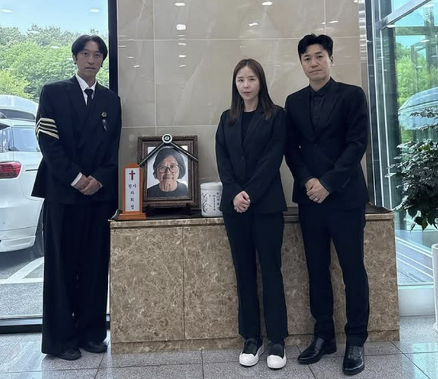 신지·김종민, <b>빽가 모친상</b> 함께…“마지막 인사, 잘 보내드렸다”