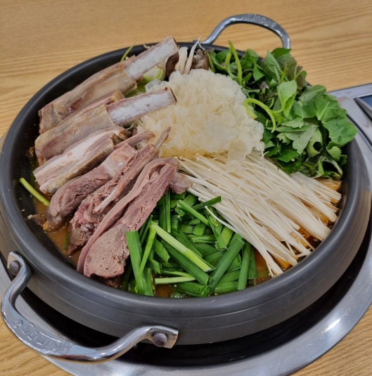  연수구맛집 동춘염소마을에서 부모님 모시고 염소갈비전골