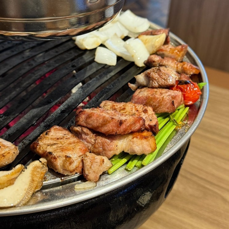  율하고기집 고명 김해율하점 김해 구워주는 고기집 맛있고 분위기 좋아요