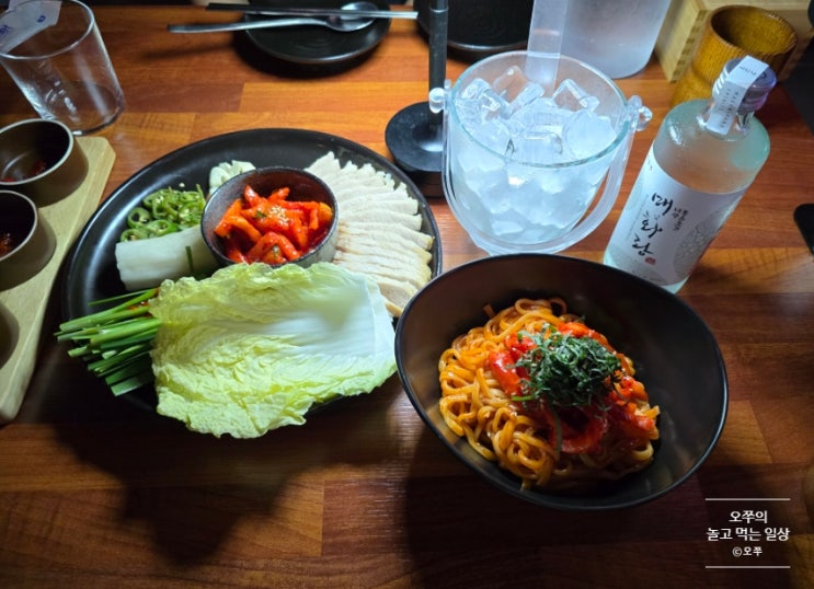  [수원 수원역 술집] 매산약수터 수원역본점 / 약수터 수제 보쌈, 오도독 깻잎 칼 비빔, 매화랑 추천