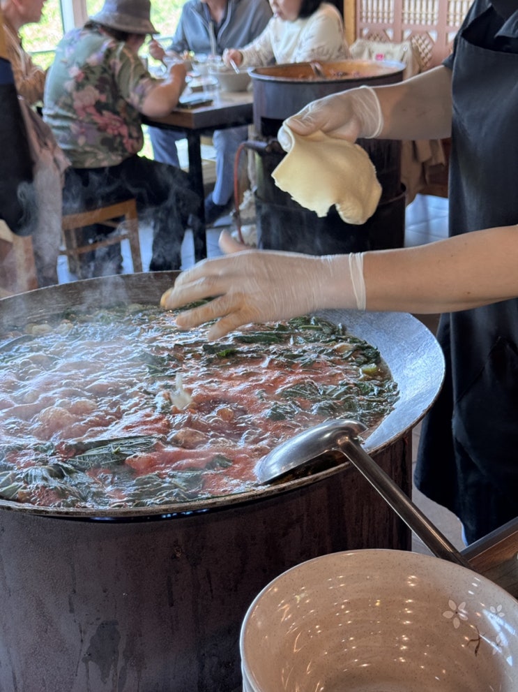  공주 솥뚜껑매운탕 맛집 2시간 웨이팅도 납득! 국물 맛이 남다른 메기새우탕 솔직 후기