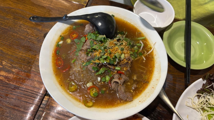  [율동/쌀국수] 타임포타이_나의 최애 쌀국수 뀌띄우 느아와 토드만꿍