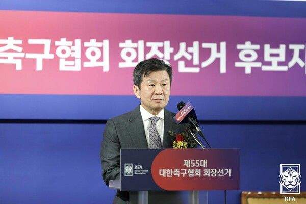 [최용재의 까칠한 <b>축구</b>] '음주... 女 <b>심판</b> 3인 <b>징계</b> 덮으면서.... 