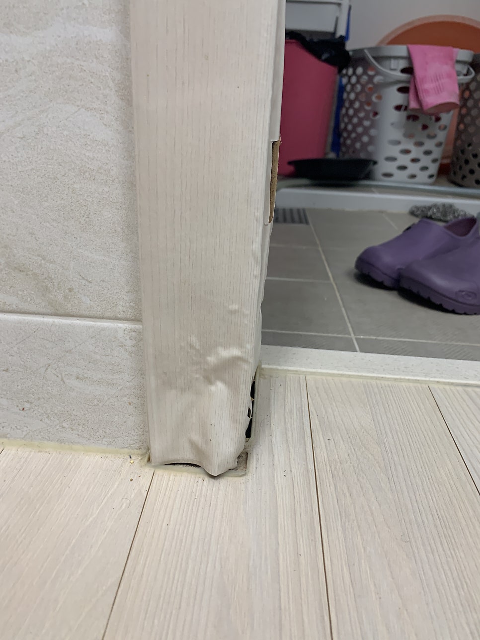 물먹은문틀복원 부분시트지보수 업체 및 비용 수원영통