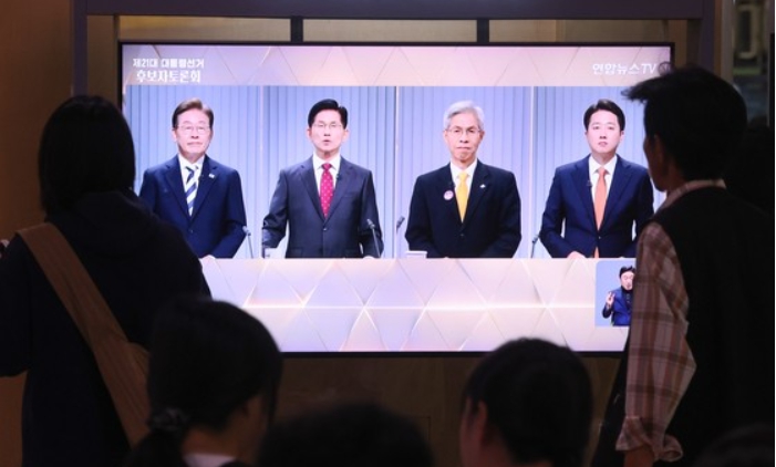  김문수·이준석 '네거티브 대잔치'된 2차 대선토론…가짜뉴스에 어거지프레임 난무