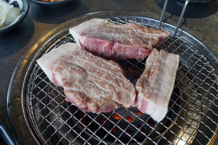  성산일출봉 맛집 흑돼지 근고기집 복자씨연탄구이 성산본점!