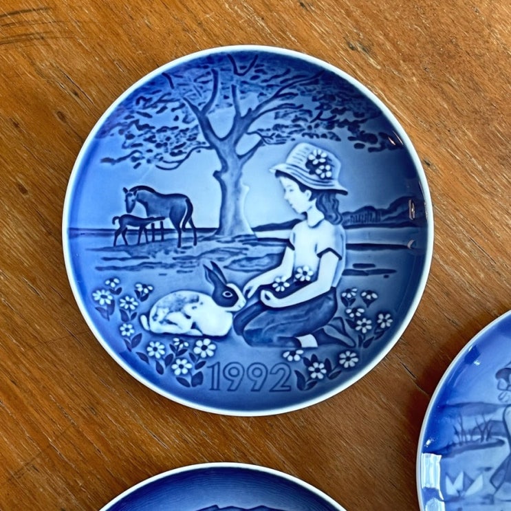  빙앤그뢴달 1992 어린이날 한정판 월플레이트 Bing & Grondahl Children’s Day Plate, Denmark
