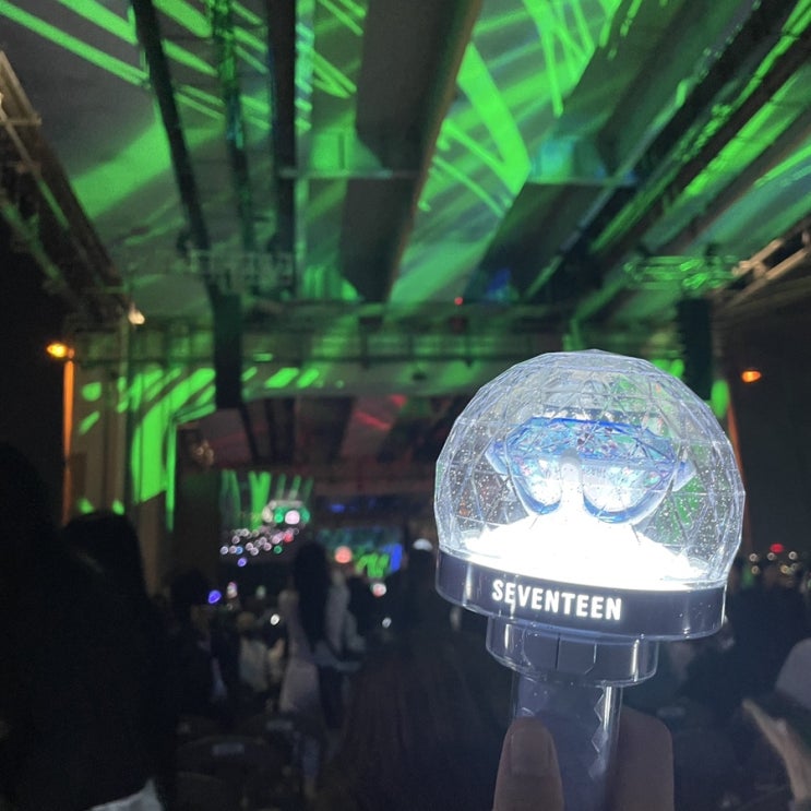 [<b>공연</b>] SEVENTEEN (<b>세븐틴</b>... Stage @<b>잠수교</b> 쇼케이스