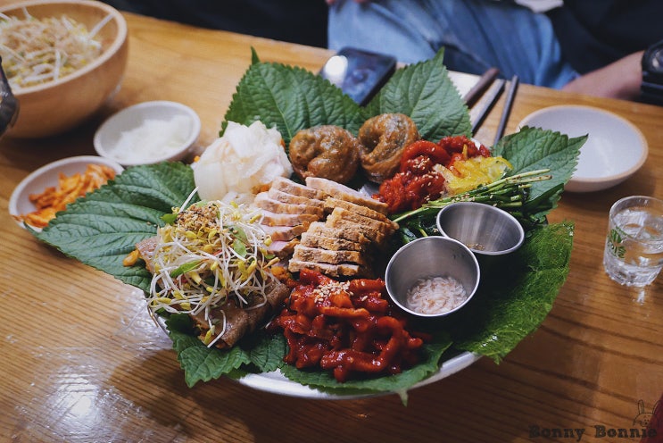  서촌 경복궁역 맛집 잘 빠진 메밀