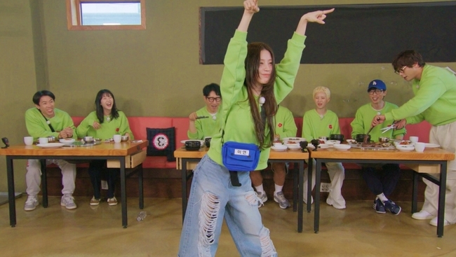 <b>런닝맨</b> 지예은 <b>미연</b> 댄스배틀, 소고기 한 점 위한 역대급 예능... 
