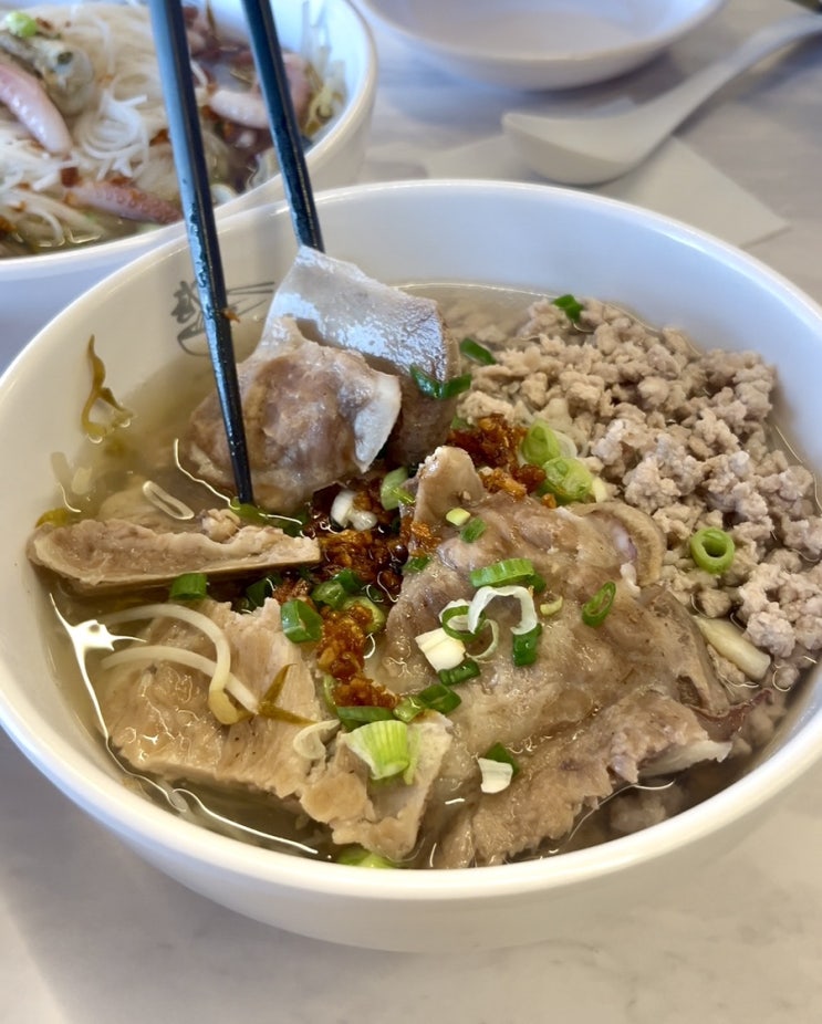 마카오 국수 편집샵 홍대 맛집 <무일국수 홍대본점> 방문 후기