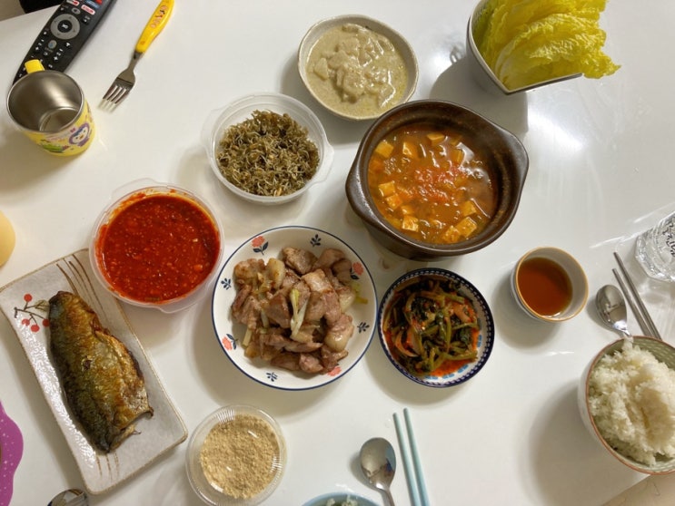  된장찌개 목살구이 고등어구이 어머님표 열무김치 저녁밥상 기록