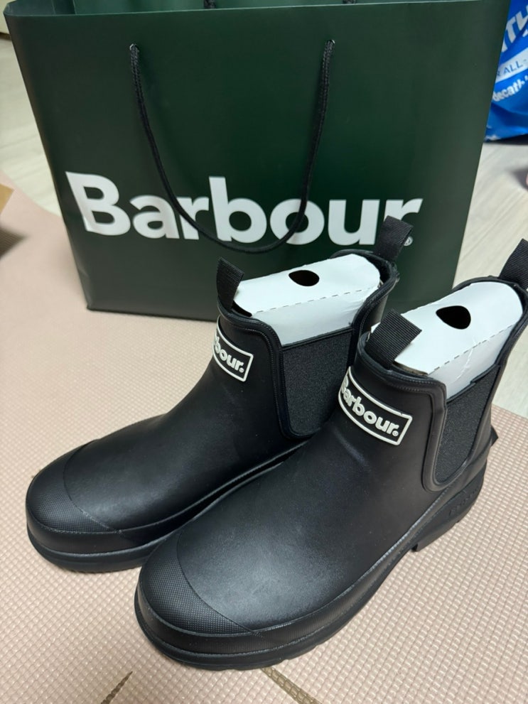  6월 장마 필수템! 바버 레인부츠 착용기 | Barbour Nimbus 실착 리뷰