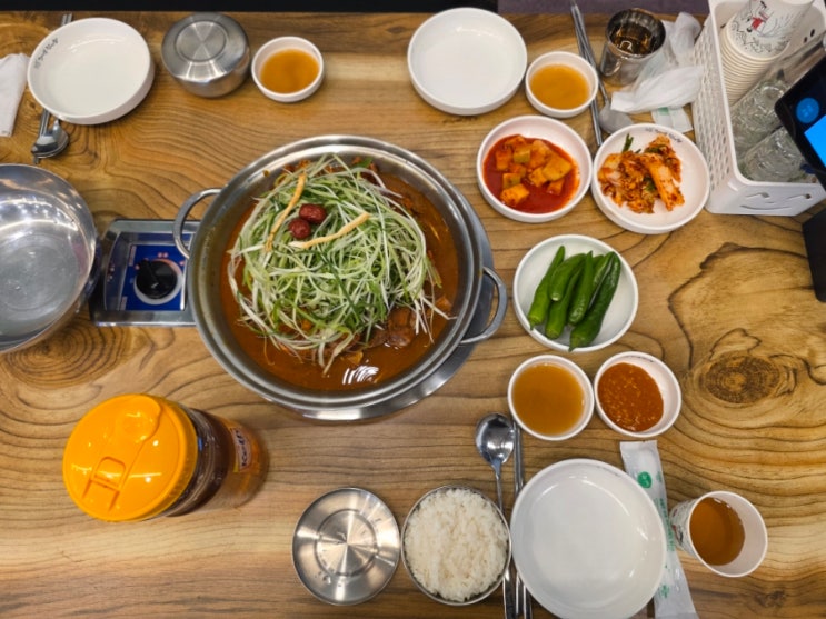안산 이동 맛집 형제들감자탕 한대앞역점 뼈다귀해장국 & 감자탕 안산 이동 맛집 형제들감자탕 한대앞역점 뼈다귀해장국 & 감자탕