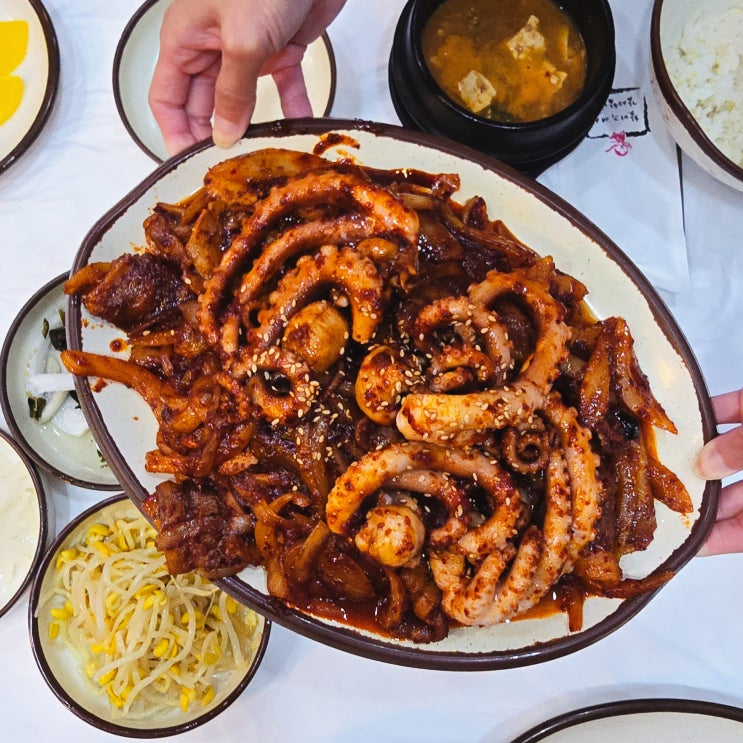  대전 현대프리미엄아울렛 맛집 대전로컬맛집 관평동 시골길