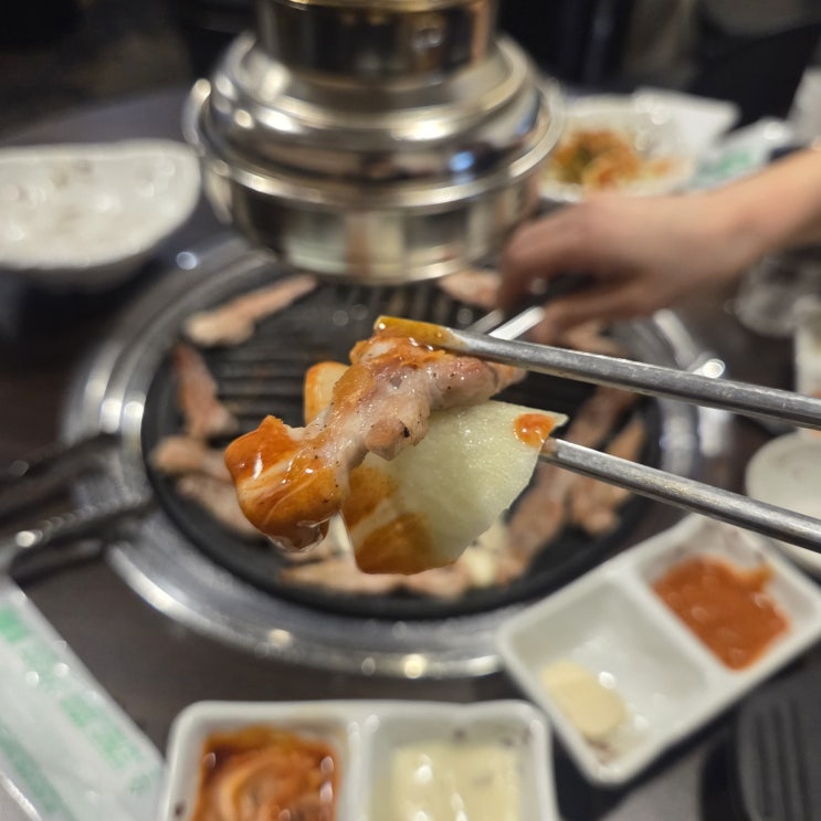  남성역 숯불 닭구이/닭갈비 로컬 식당
