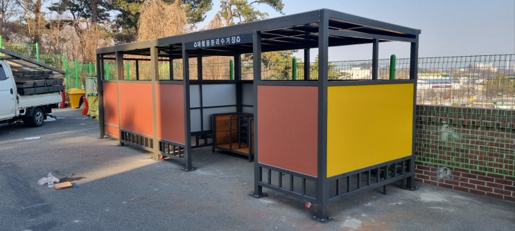  [울산 여천초등학교] 재활용 분리수거장, 재활용보관소 설치 사례 – 안전성과 실용성을 동시에 만족시키는 JNW-X-fire-01 모델