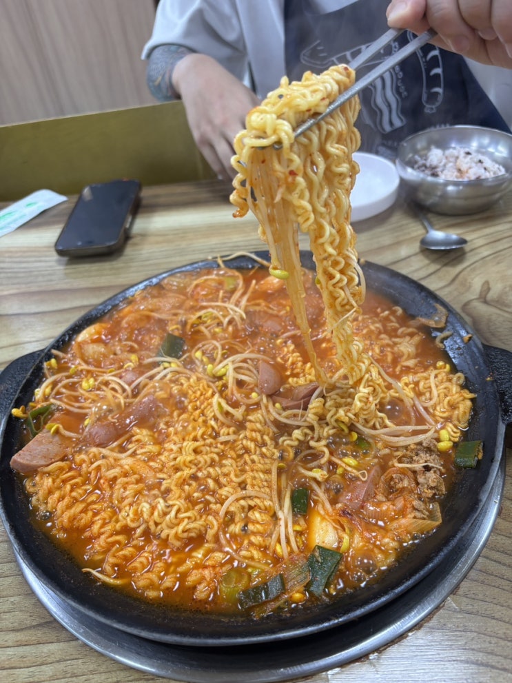  중랑구 망우 맛집 공깃밥 라면 무한리필 백미의정부부대찌개 내돈내산 솔직후기