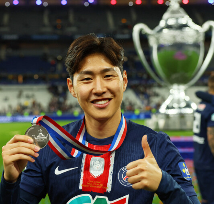 <b>나폴리</b> 포함 세리에A 전체가 <b>영입</b> 노린다! 프랑스 축구... 