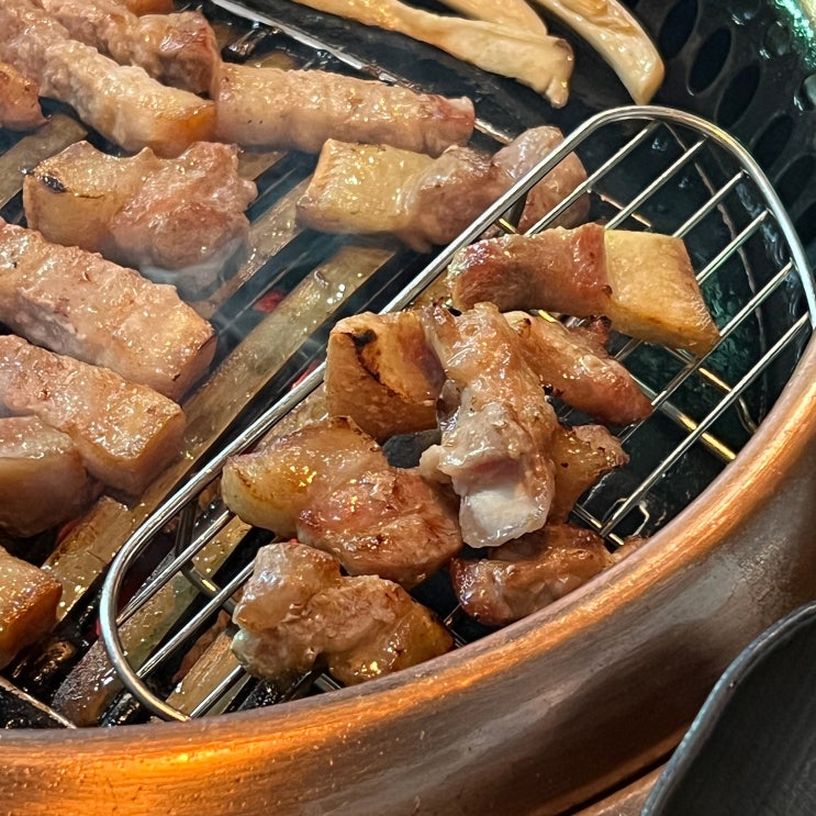  직접 구워주는 평촌 삼겹살 맛집 유똔돈 후기