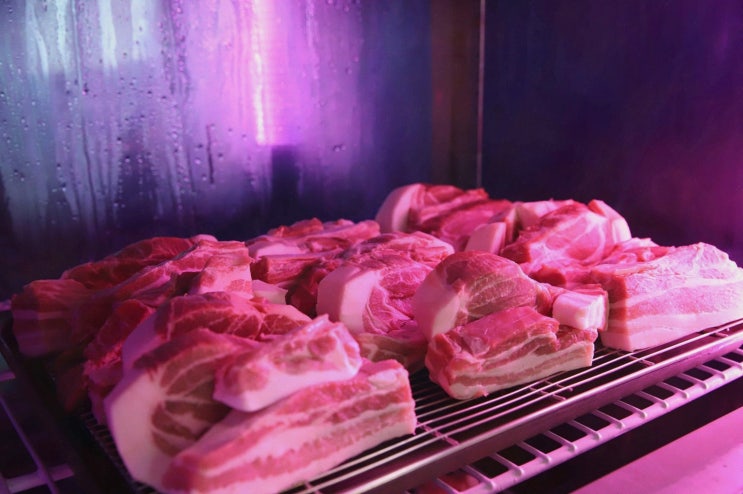  서귀포 올레시장 맛집 먹고정에서 흑돼지로 근사한 저녁을 즐겨보세요!