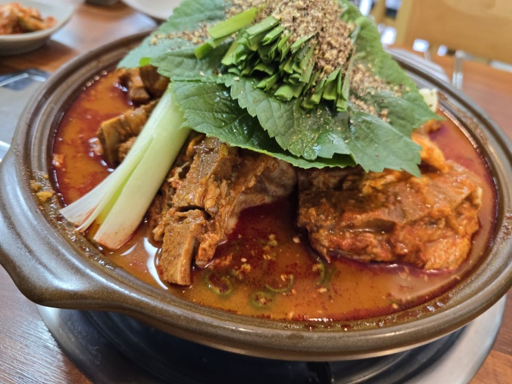  청주감자탕 맛있는 날 봉명동회식장소 뚝심, 입안 가득 행복