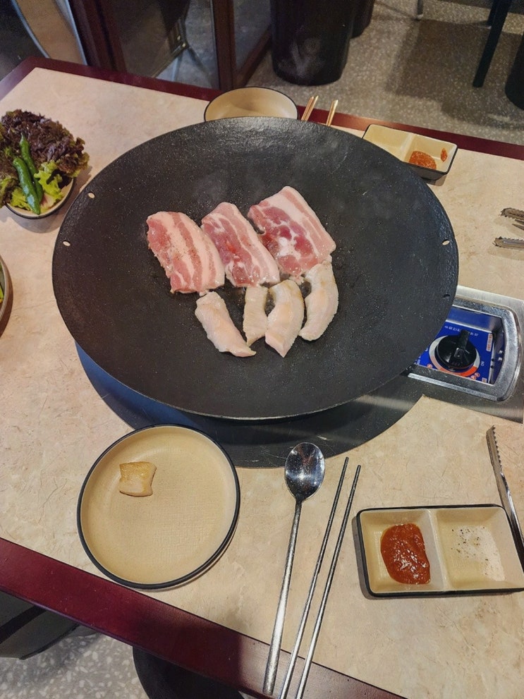  맛있고 다양한 메뉴의 연수구냉삼, 오복솥뚜껑 연수구청점