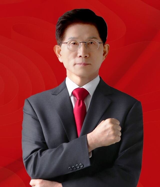 정치인 김문수 프로필 총정리 보수 정치의 상징인가 논란의 중심인가?