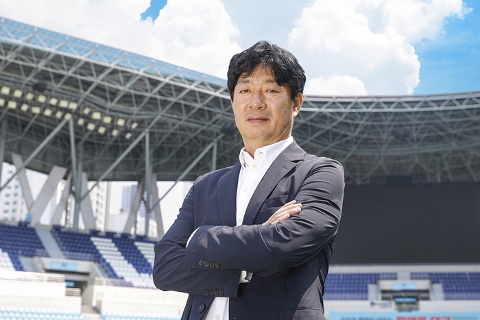 ‘병수볼 <b>대구</b>에 상륙!’ <b>대구</b>FC, 제15대 <b>감독</b>에 <b>김병수</b> <b>선임</b>