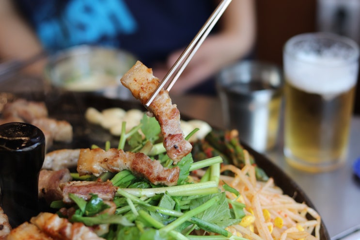 충주 연수동 맛집, 솥뚜껑 삼겹살의 진수! 목구멍 충주점