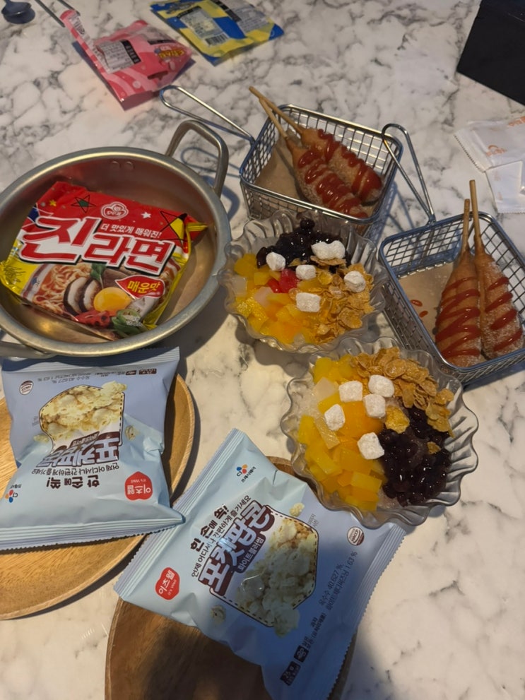  광주 단체로 놀기 좋은 상무지구 룸술집, 논다 노래타운