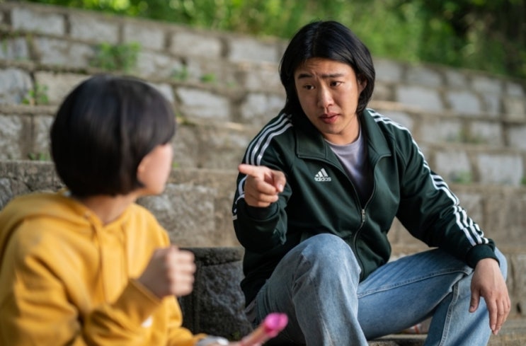 영화, '<b>하이파이브</b>' <b>안재홍</b> <b>유아인</b>과 진한 키스신, 하나되는... 