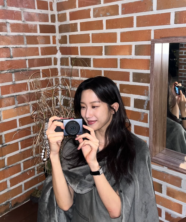 문가영 돌체앤가바나로 보여준 완급 조절 패션
