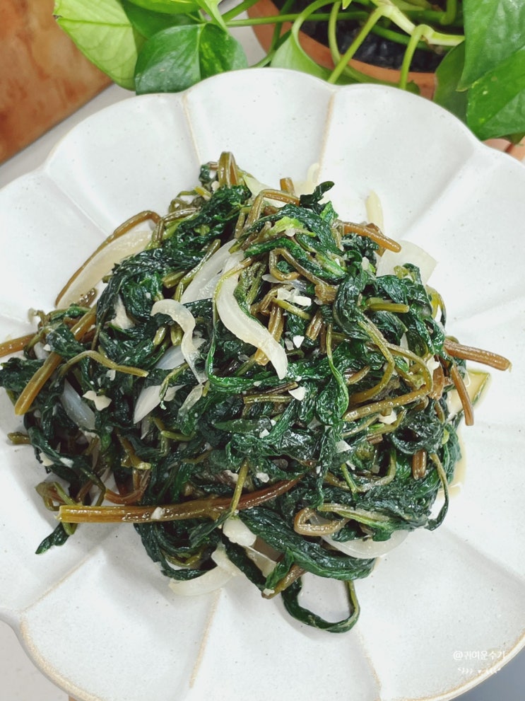  깻잎볶음 만들기 어린들깨 깻잎순볶음 레시피 들깨가루 깻순나물 만드는법