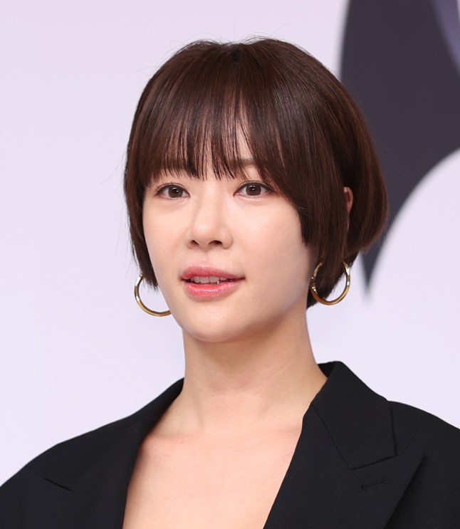  황정음, 이영돈과 조용히 이혼 마무리…18억 부동산 가압류도 해제 “모두가 원만하게”