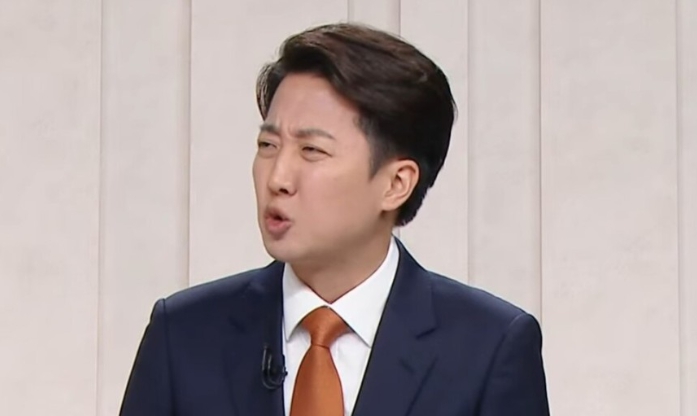 '이준석 젓가락' 사태로 고발 급증하자 고작 '심심한 사과'?