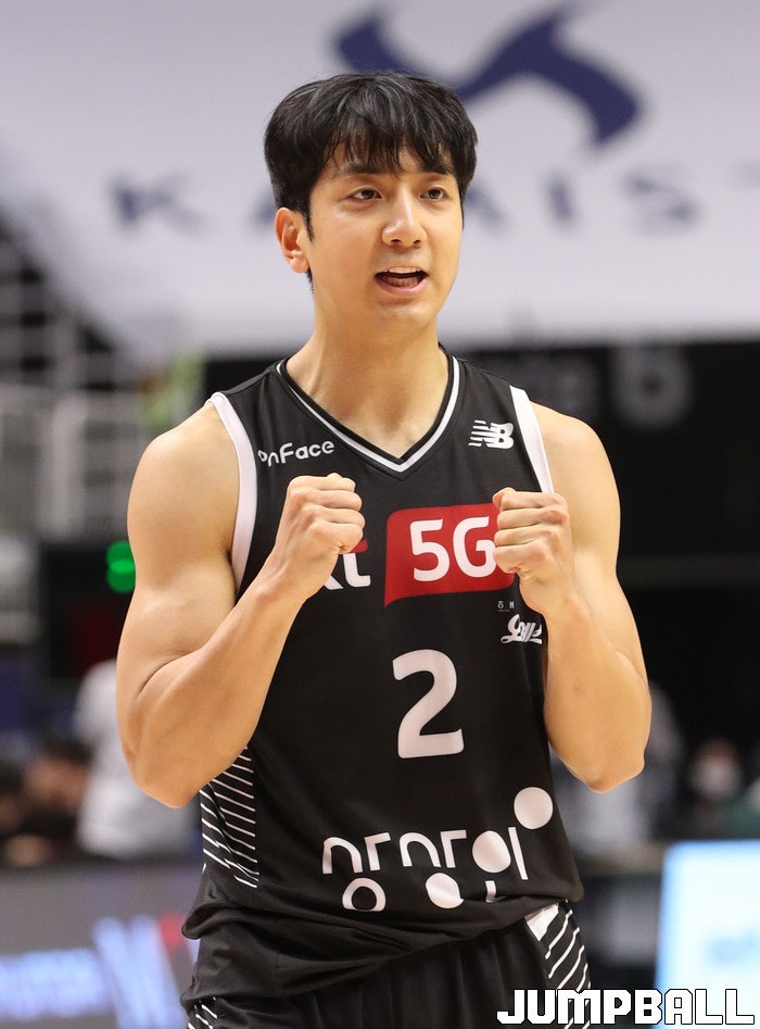 [속보] 허훈 5년 8억에 KCC로 이적 및 김선형 KT 이적...혼돈의 KBL FA
