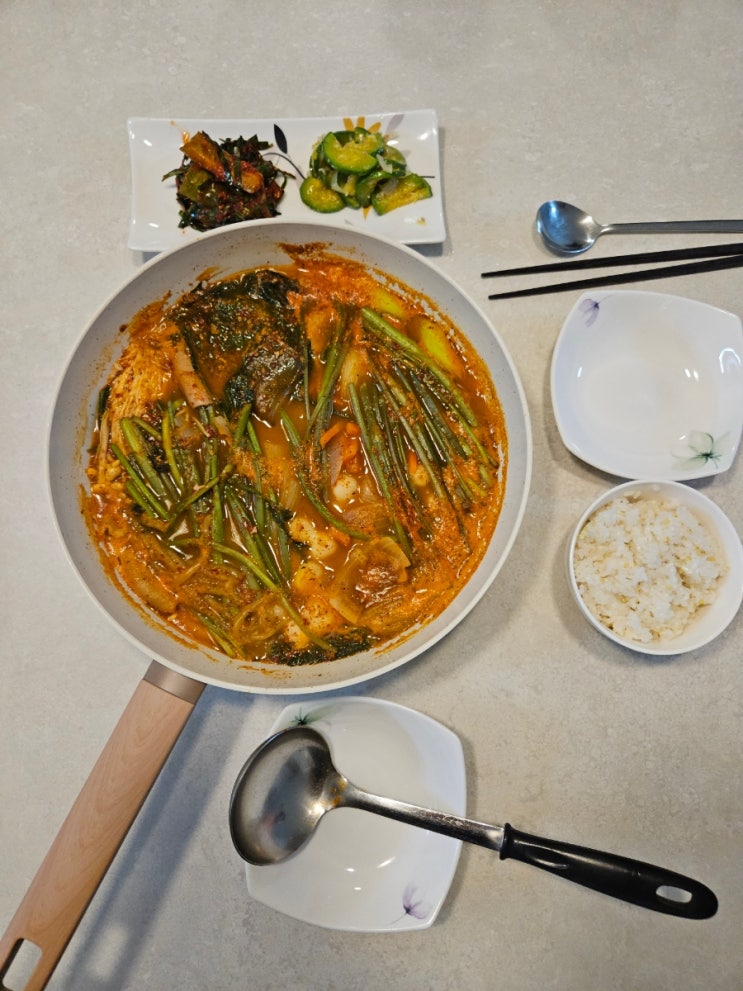  [똔꼬집 한우 소 곱창 전골] 언제 어디서나 간편하게 즐기는 진한 국물이 좋은 곱창전골