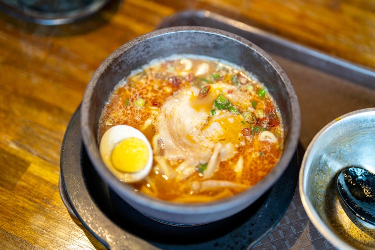  오키나와 아메리칸 빌리지 맛집: 나의 단골 가게 라멘 가도우 by 석영작가