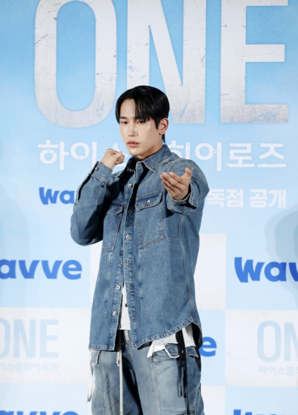 육준서, <b>덱스</b> 잇는 액션 스타... 히어로즈’서 본격 <b>배우 데뷔</b>