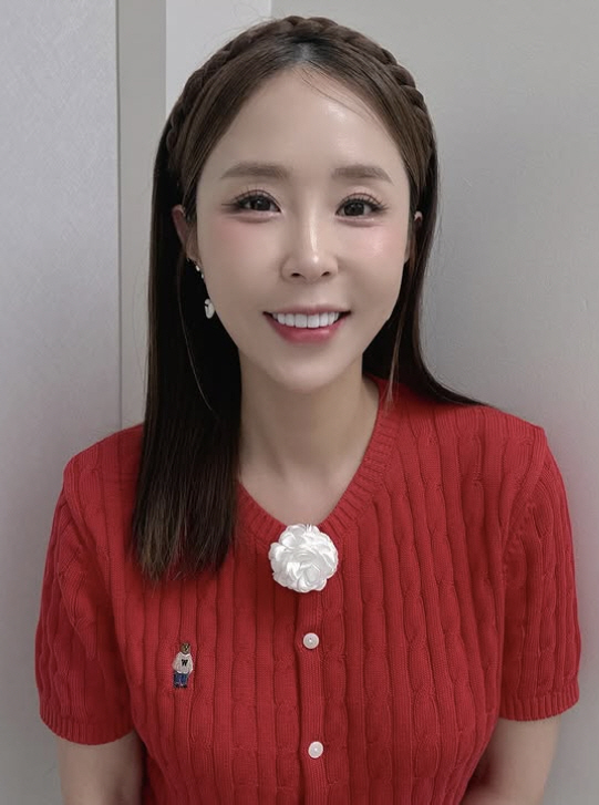 무단 <b>도용</b>된 웃음 뒤에 숨겨진 진실, <b>신지</b>의 용기 있는 선택