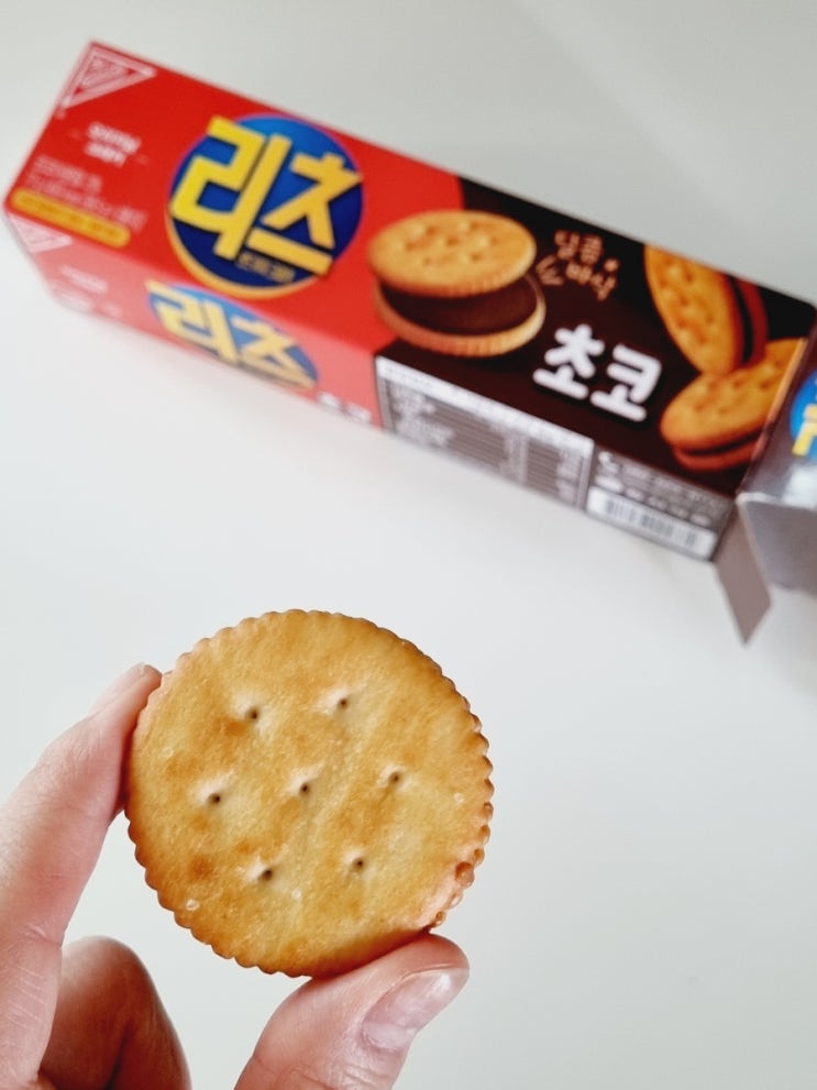  리츠 크래커 리츠 초코 샌드 칼로리
