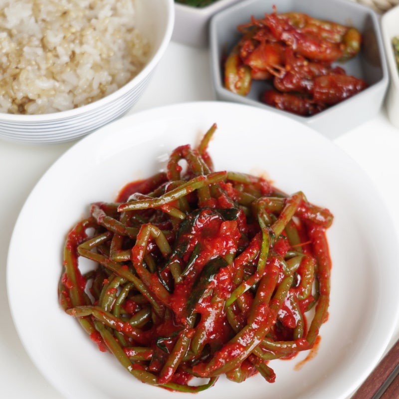 아삭한 여름철 별미김치! 지금 꼭 먹어야 할 셰프애찬 고구마순김치