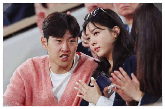  이강인 가족과 함께한 여자친구 박상효 그녀 두산손녀유학생 크루와상은 이제 공식 연인일까?