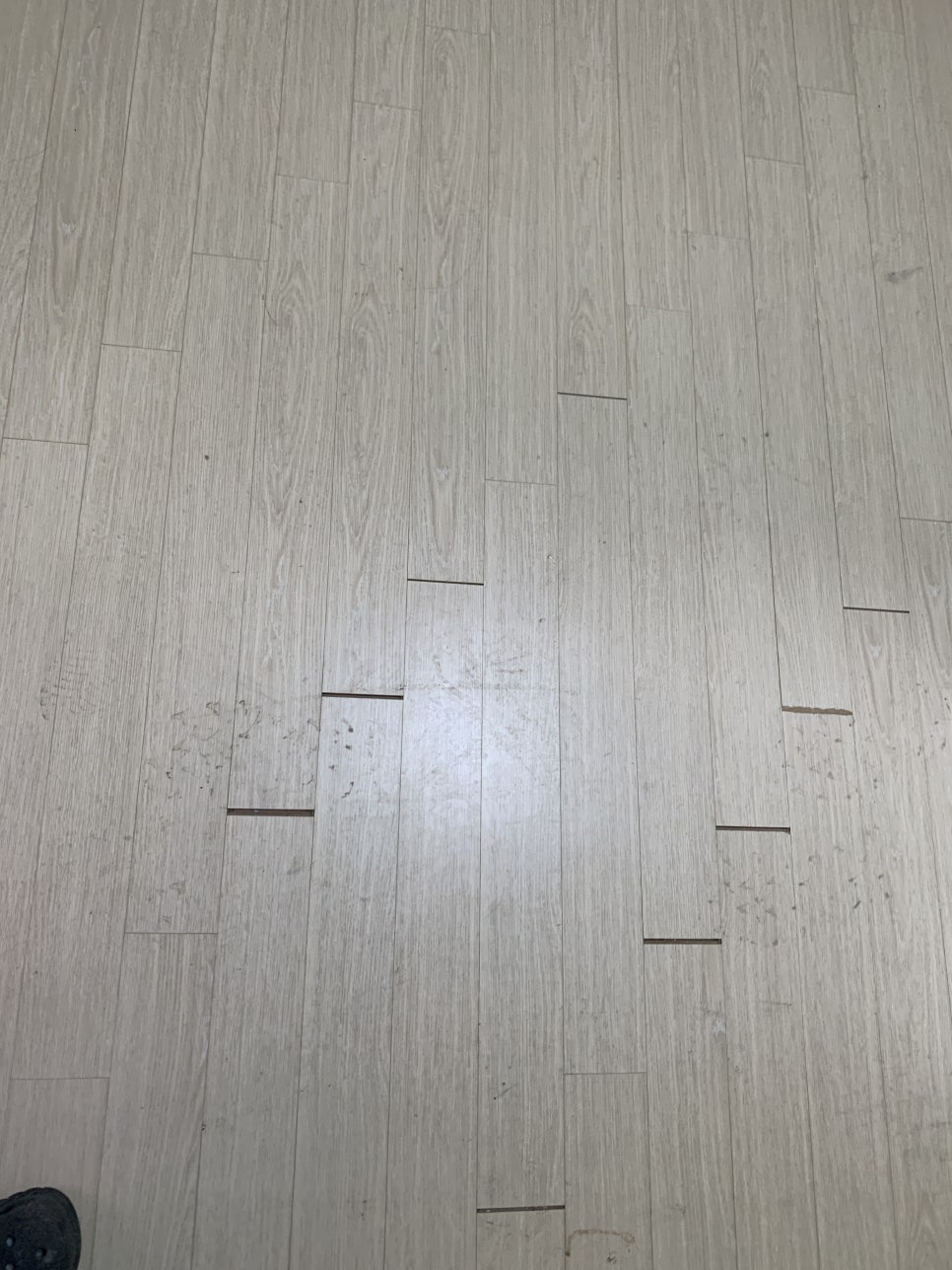 강화마루 벌어진틈새 보수방법 업체 및 비용