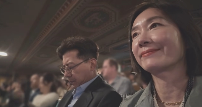 <b>오연수</b> 고환율 두 집 살림 버텼다 첫째 <b>아들</b> 美 <b>명문대</b> 졸업... 