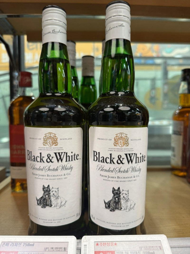 Black&White. 블랙앤화이트 위스키