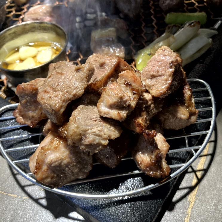  제주 여행의 시작과 끝, 잊지 못할 흑돼지의 향연! 제주공항 근처 흑돼지 맛집, 돈도칸 연동흑돼지
