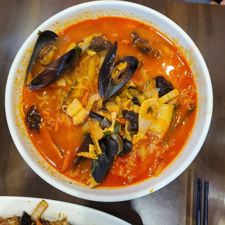  홍콩반점 거제고현터미널점_아이와 함께한 낯선 여행지에서 실패 없는 선택